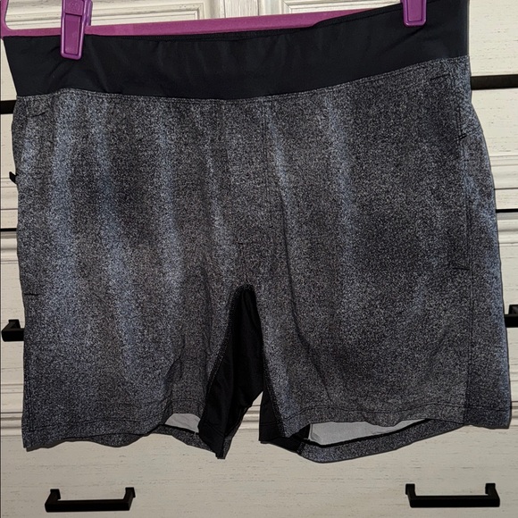 Lululemon Athletica Gray and Black Athletic Shorts EUC! - Picture 1 of 10